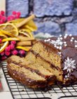 Easy gingerbread with marmalade